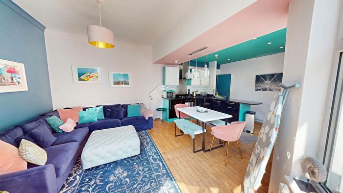 2 Bedroom Flat To Rent In Chatsworth Road, Brighton, BN1