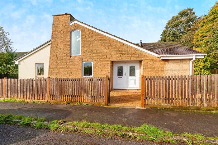 4 Bedroom Semi-Detached House For Sale In Ashwood Road, Rudloe, Corsham, SN13