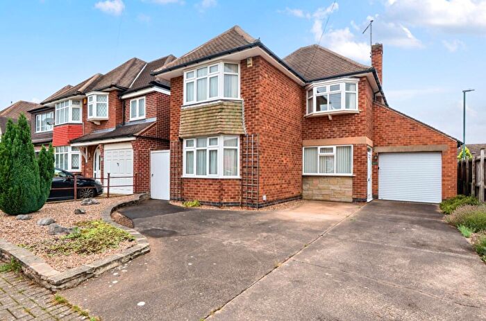 3 Bedroom Detached House For Sale In Charlecote Drive, NG8