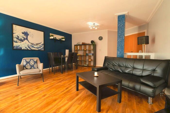 2 Bedroom Apartment To Rent In Lynton Court, Century Wharf, CF10