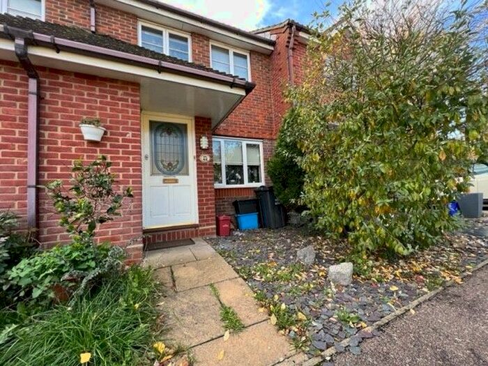 2 Bedroom Detached House To Rent In Neptune Gate, Stevenage, SG2