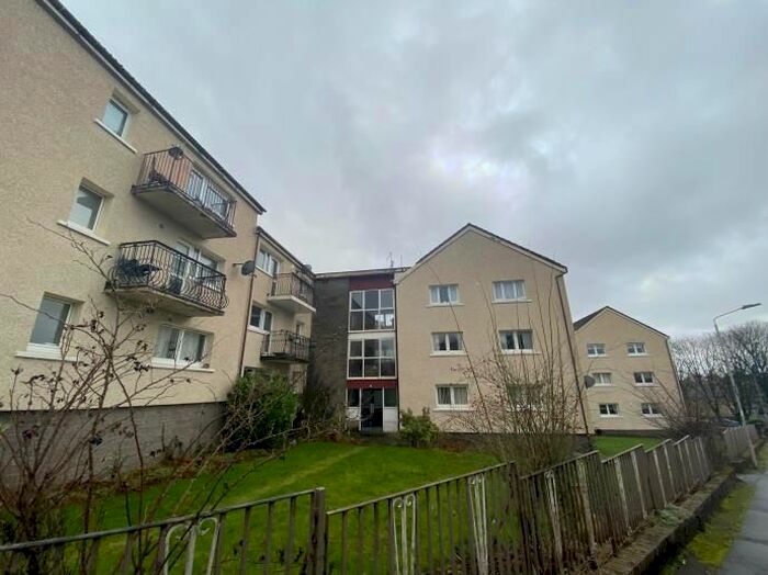 3 Bedroom Flat To Rent In Scott's Place, Airdrie, ML6