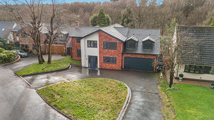 5 Bedroom Detached House For Sale In Clarry Drive, Four Oaks, B74