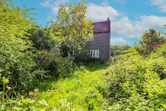 3 Bedroom Semi-Detached House For Sale In School Lane, Warmingham, CW11