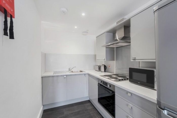 1 Bedroom Flat To Rent In Thornwood Avenue, West End, Glasgow, G11