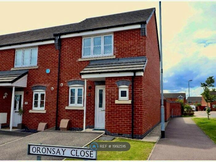 2 Bedroom End Of Terrace House To Rent In Oronsay Close, Hinckley, LE10