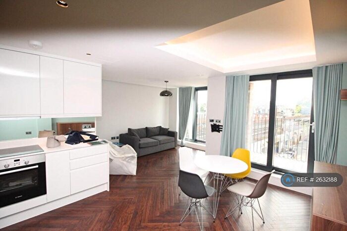 2 Bedroom Flat To Rent In London, London, SE17