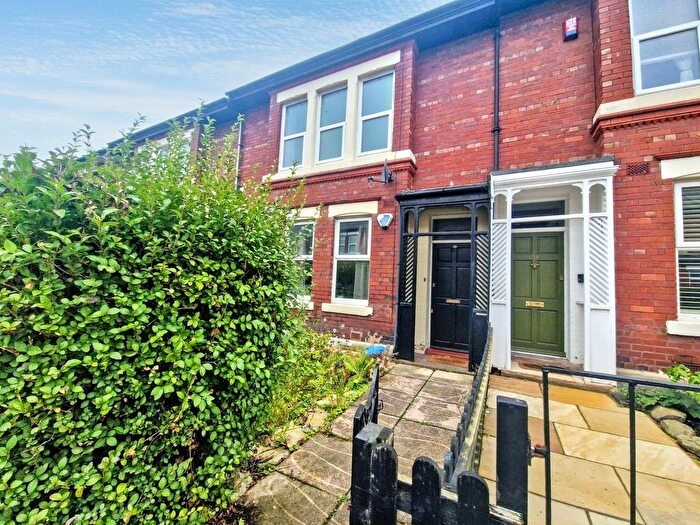 2 Bedroom Flat To Rent In Hyde Terrace, Gosforth, Newcastle Upon Tyne, NE3