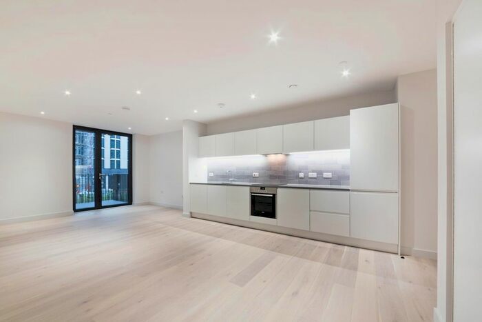 1 Bedroom Flat To Rent In Masthead House, Royal Wharf, London, E16