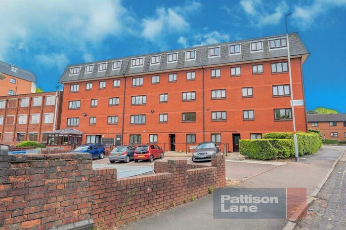 1 Bedroom Flat To Rent In Station Road, Kettering, NN15