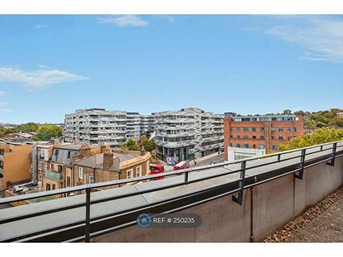 1 Bedroom Flat To Rent In Howarth House, London, SE10