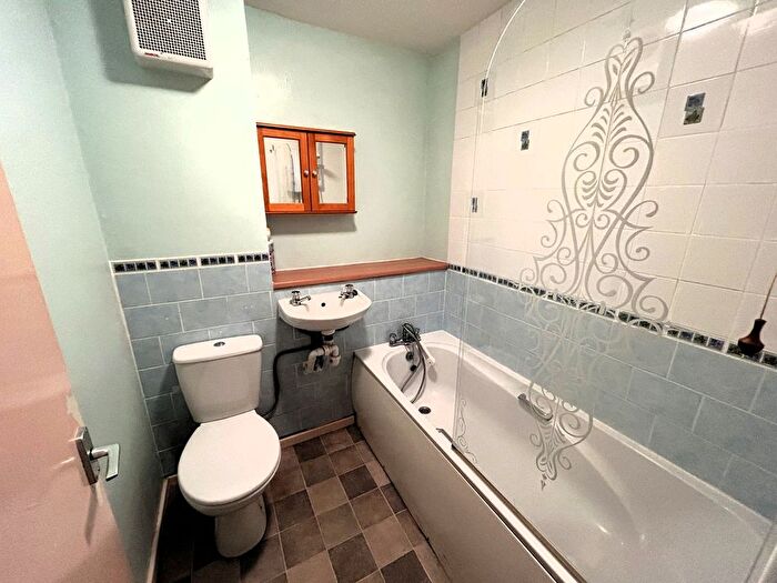 1 Bedroom Flat For Sale In Primrose Way, Needham Market, Ipswich, IP6