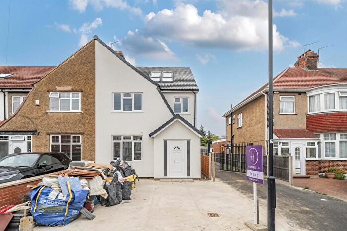 7 Bedroom House To Rent In Grasmere Avenue, Wembley, HA9