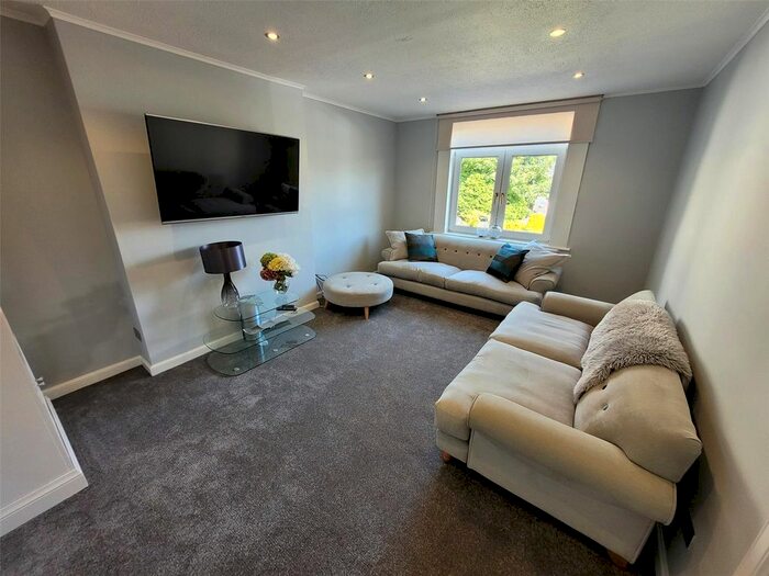 2 Bedroom Flat To Rent In Clifton Road, City Centre, Aberdeen, Aberdeen AB24