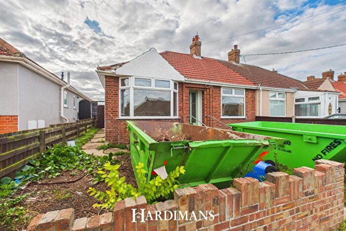2 Bedroom Semi-Detached Bungalow For Sale In Highland Way, Lowestoft, NR33