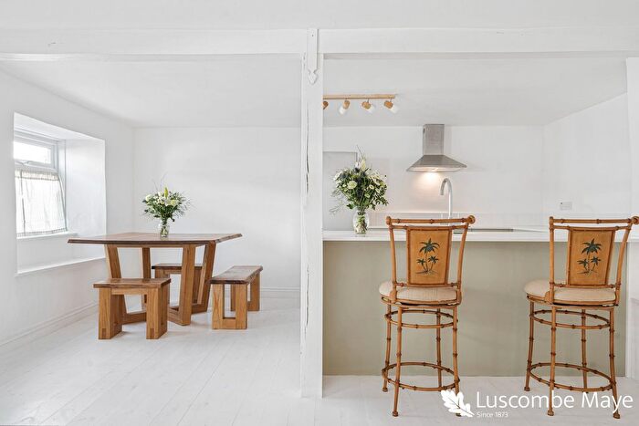 3 Bedroom Cottage For Sale In Church Street, South Brent, TQ10
