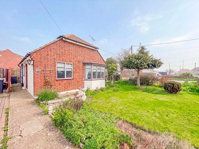 2 Bedroom Detached Bungalow For Sale In Lower Road, Hullbridge, SS5
