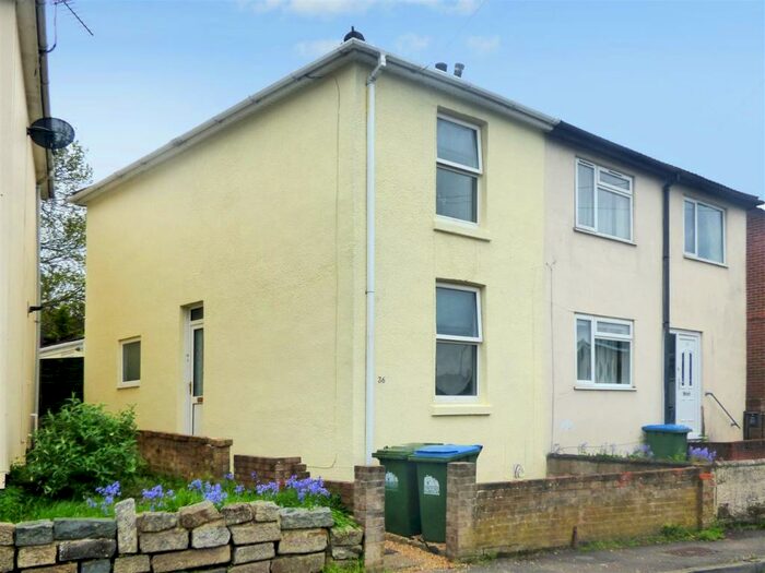 2 Bedroom Semi-Detached House To Rent In Glen Road, Woolston, SO19