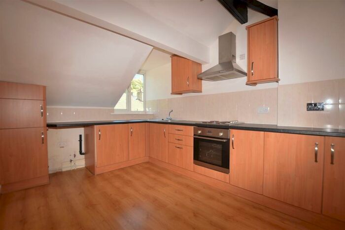 2 Bedroom Apartment To Rent In Livingstone Road, Bradford, BD2