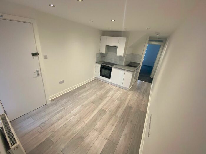 2 Bedroom Flat To Rent In Chorley New Road, Horwich, Bolton, BL6