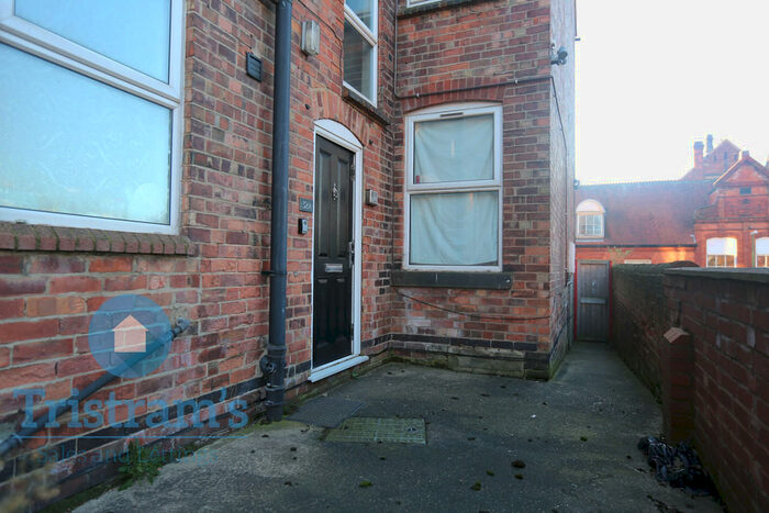 3 Bedroom Apartment To Rent In Seely Road, Nottingham, NG7