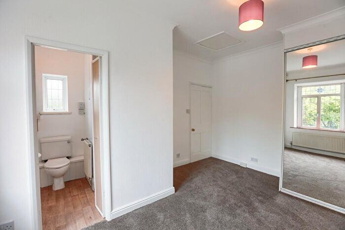 1 Bedroom End Of Terrace House For Sale In North Street, Yeadon, LS19