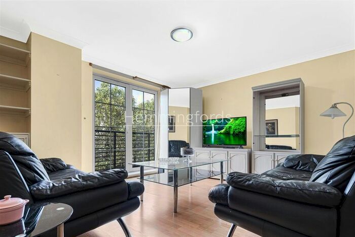 2 Bedroom Flat To Rent In Old Street, London, EC1V