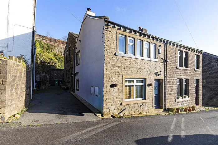 1 Bedroom Cottage For Sale In Westwood, Golcar, Huddersfield, HD7