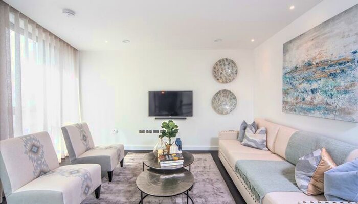 2 Bedroom Apartment To Rent In Thornes House, Nine Elms, SW11
