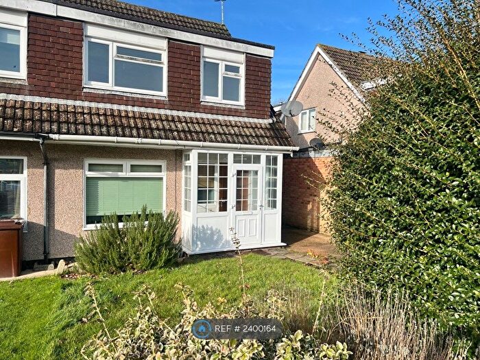 3 Bedroom Semi-Detached House To Rent In Longmead Way, Tonbridge, TN10