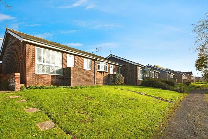 2 Bedroom Bungalow For Sale In Curlew Road, Abbeydale, Gloucester, Gloucestershire, GL4