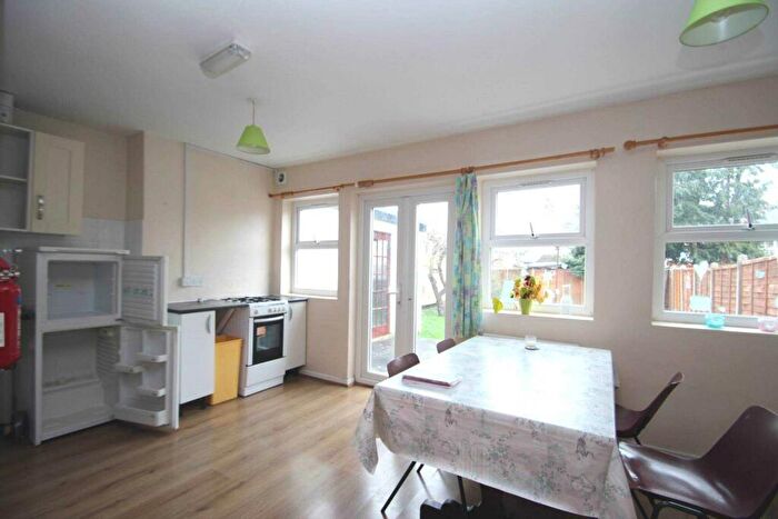 3 Bedroom House To Rent In Cowley Road, East Oxford, OX4