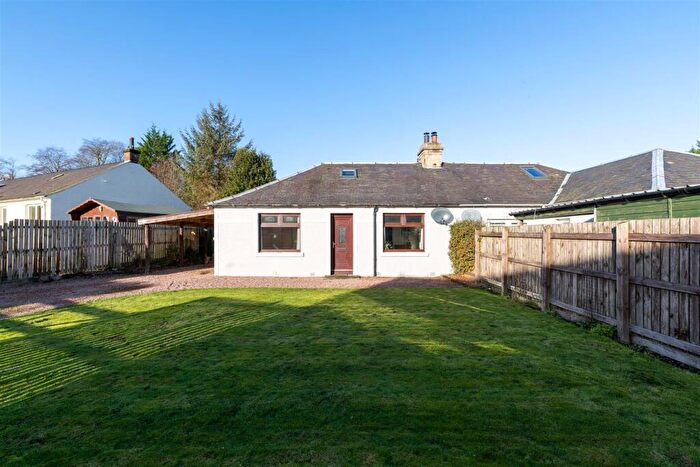 2 Bedroom Cottage For Sale In Wardside, Muthill, PH5