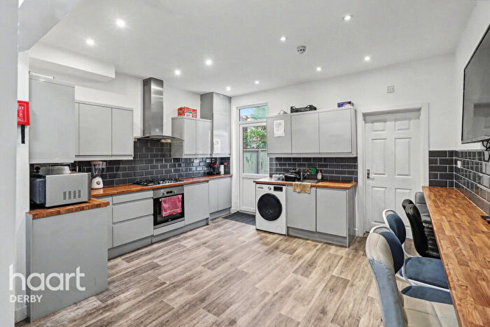 6 Bedroom Terraced House For Sale In Stanley Street, Derby, DE22