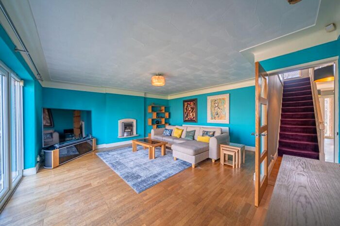 4 Bedroom Detached House For Sale In Halltine Close, Blundellsands, L23