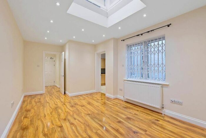 1 Bedroom Flat To Rent In Haverstock Hill, Belsize Park, London, NW3