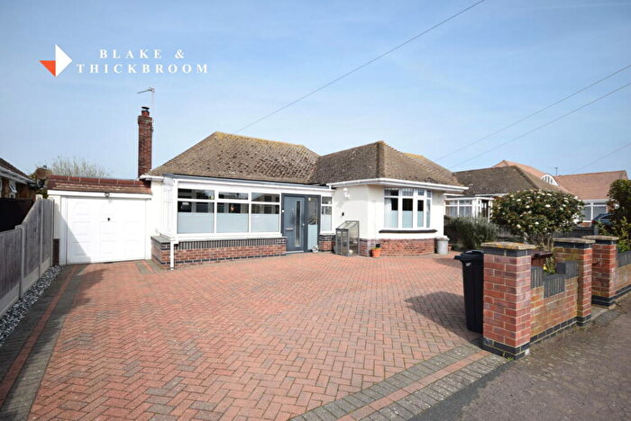 3 Bedroom Detached Bungalow For Sale In Deanhill Avenue, Clacton-On-Sea, Essex, CO15