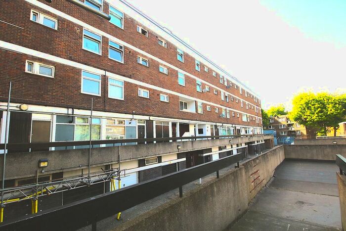 4 Bedroom Flat To Rent In Old Market Square, London, E2