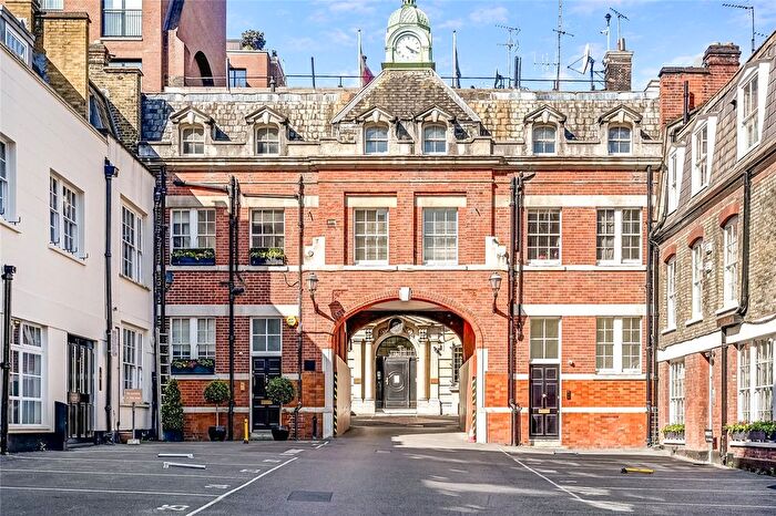 2 Bedroom Flat For Sale In Three Kings Yard, London, W1K
