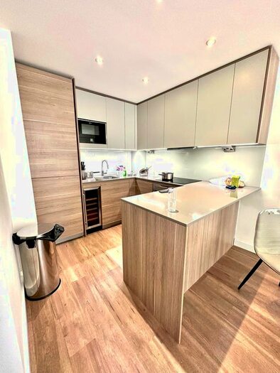2 Bedroom Flat To Rent In Boulevard Drive, London, NW9
