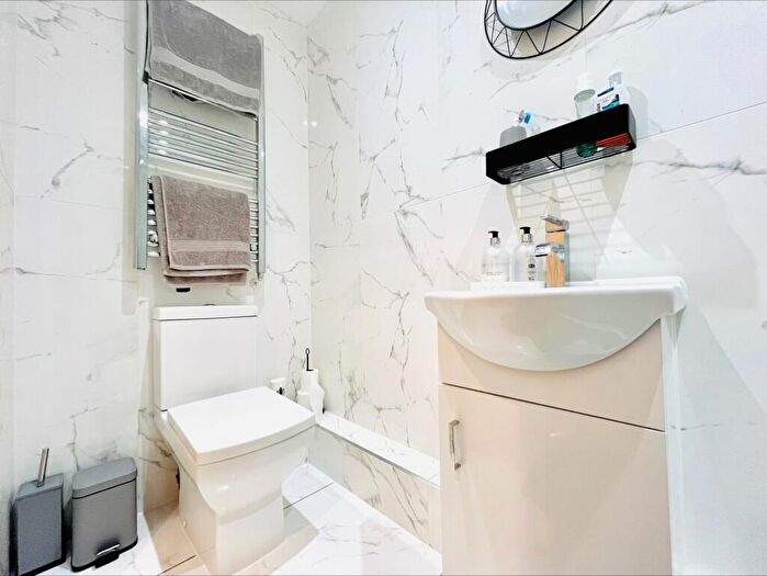 1 Bedroom Apartment For Sale In Queens Terrace, Southampton, SO14