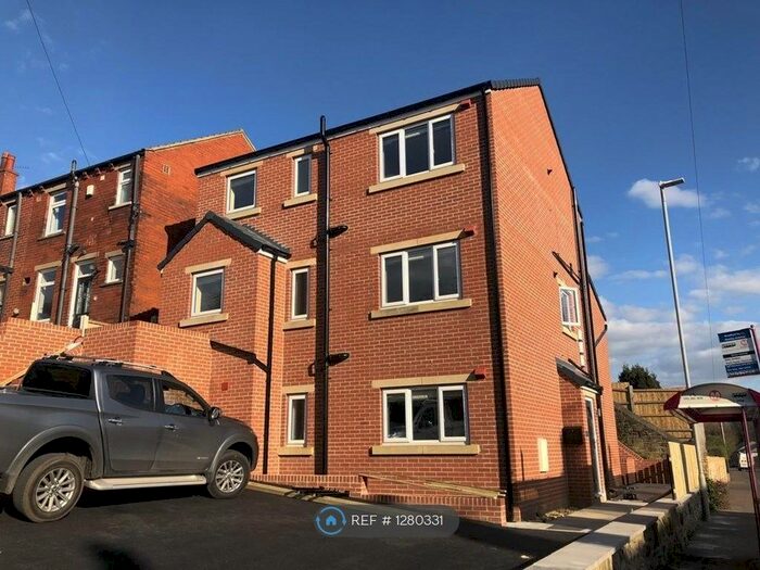 1 Bedroom Flat To Rent In Newley Avenue, Batley, WF17