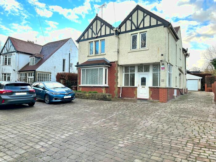 4 Bedroom Detached House To Rent In Bradford Road, Guiseley, Leeds, LS20