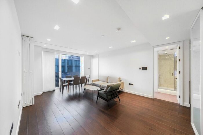 2 Bedroom Flat To Rent In Casson Square, London, SE1