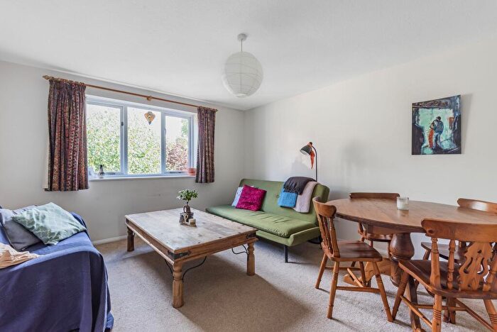 2 Bedroom Flat To Rent In John Maurice Close, London, SE17