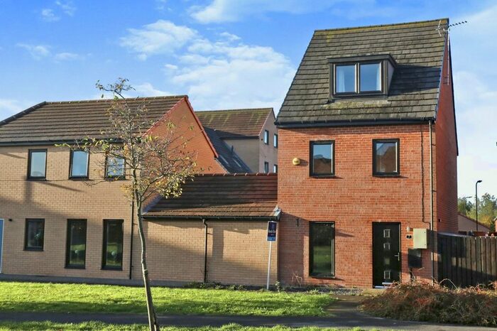 4 Bedroom Link Detached House To Rent In Haydock Chase, Laughton Common, Dinnington, Sheffield, S25