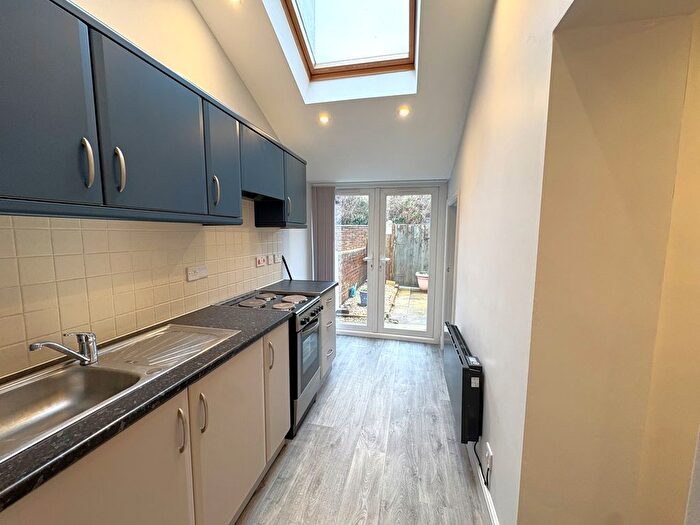 1 Bedroom Flat To Rent In Albion Street, Exeter, EX4