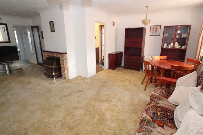 2 Bedroom Detached Bungalow For Sale In Barons Road, Bury St. Edmunds, IP33