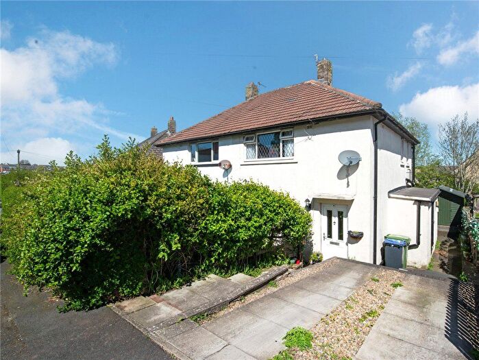 2 Bedroom Semi-Detached House For Sale In Lingfield Grove, Wilsden, Bradford, West Yorkshire, BD15