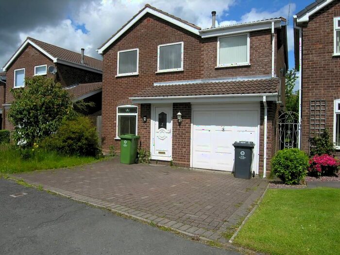 4 Bedroom Detached House To Rent In Cornovian Close, Perton, Wolverhampton, WV6